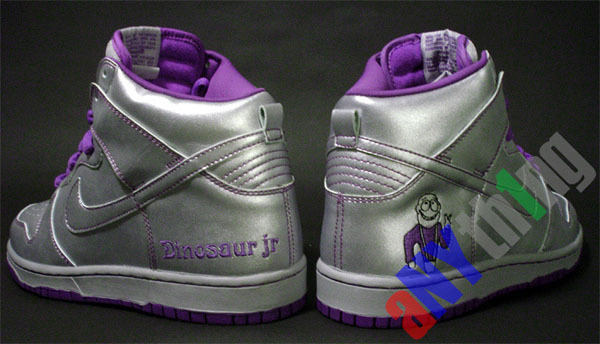 dinosaur-jr-dunks.jpg